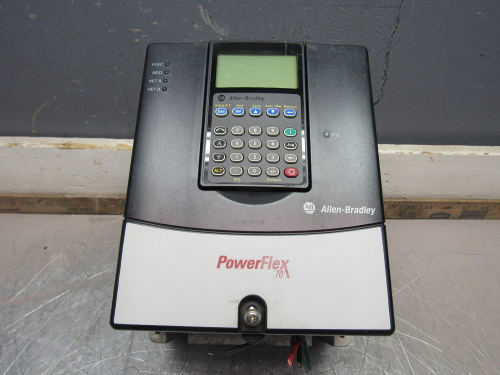 ALLEN BRADLEY POWERFLEX-70 20AB6P8A3AYNNNC0 2HP 240V AC DRIVE NICE USED TAKEOUT
