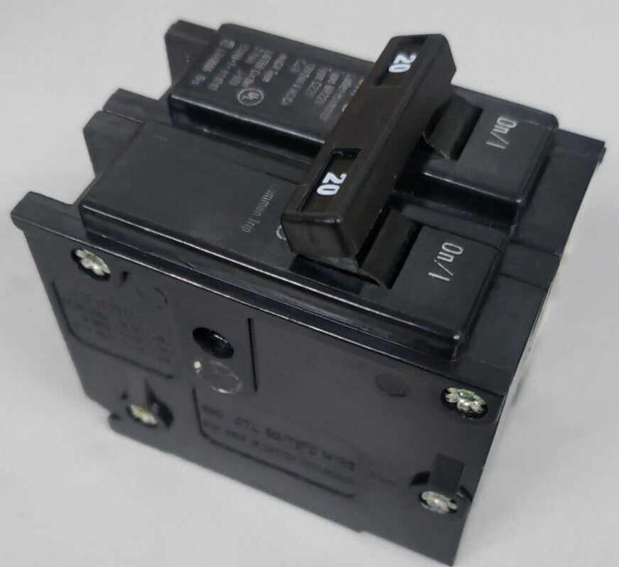NEW OLD STOCK BR220 CUTLER HAMMER  CIRCUIT BREAKER 20AMP 2POLE 240V NEW