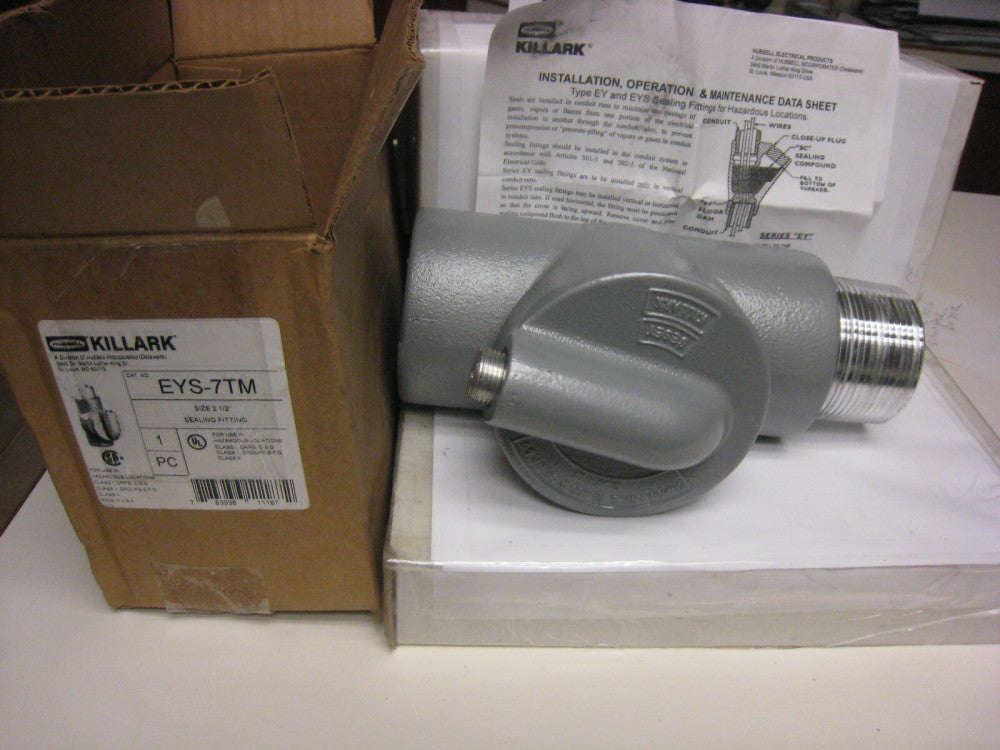 EYS-7TM KILLARK EYS SERIES SEALED FITTING FEMALE 2-1/2-INCH FEMALE/FEMALE