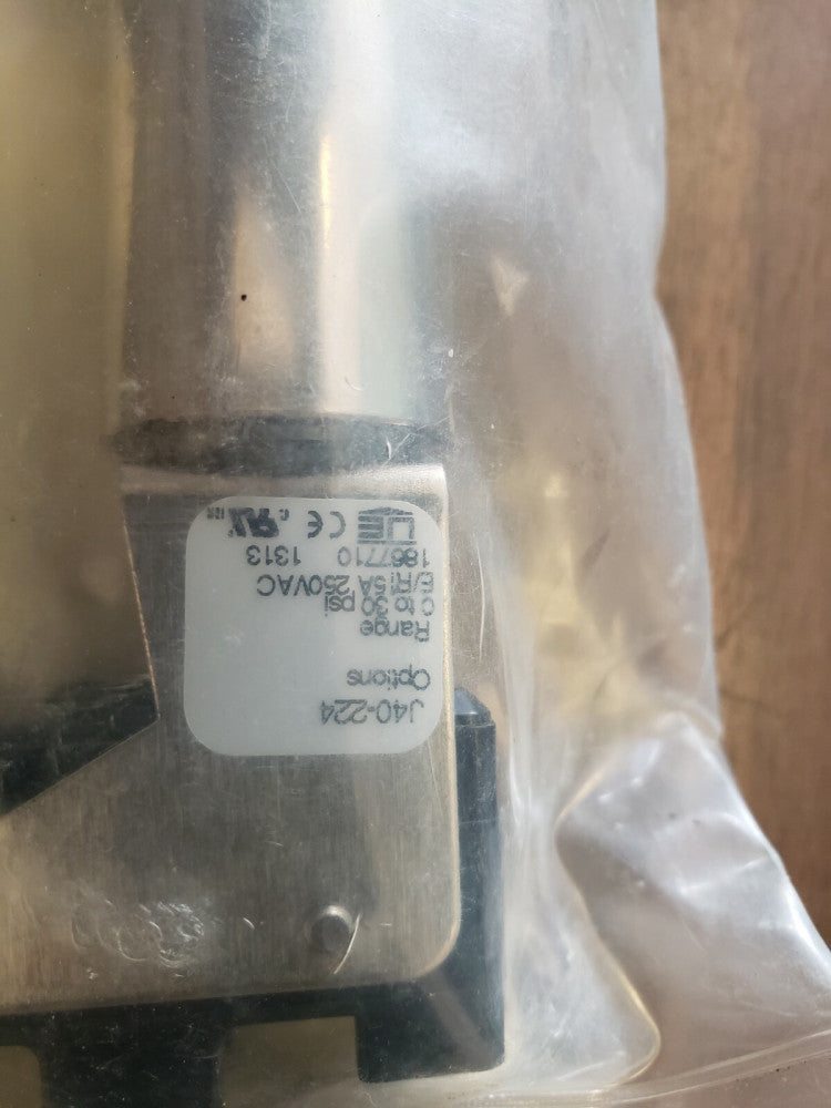 UNITED ELECTRIC J40-224 / J40224 (NEW IN BAG) ( A1-2Y)
