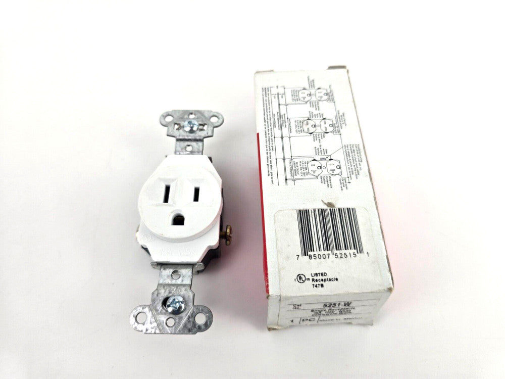 1pc Pass & Seymour Single Receptacle 5251-W White 15A 125V Commercial Grade