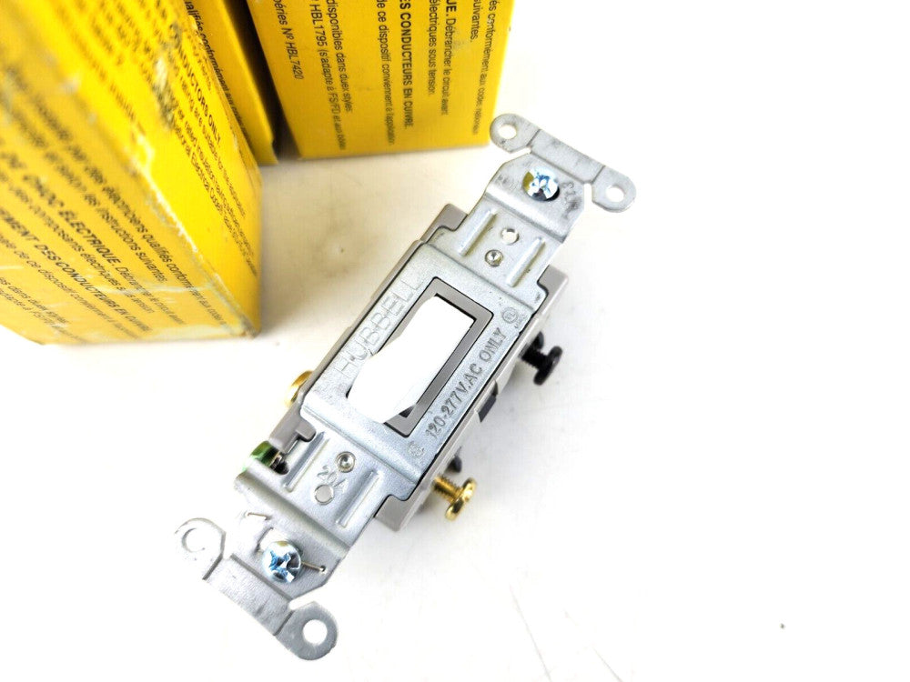 3pcs Hubbell CS320W 3 Way Switch White 20A 120V 20 Amp 120 Volt