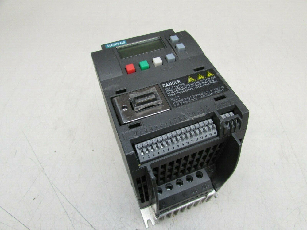 SIEMENS SINAMICS V20 INVERTER DRIVE 6SL3210-5BE13-7UV0 0.37KW USED TAKEOUT M/O !