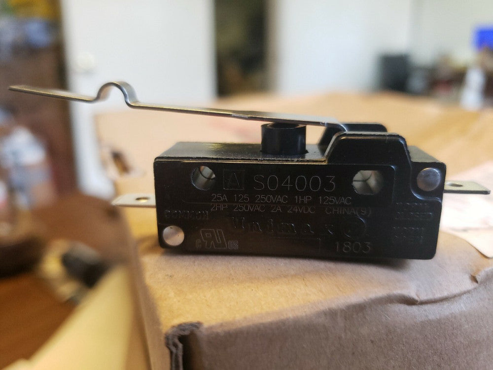 UNIMAX Single Snap-Action Limit Switch S04003, AS4003, 25A, 125/250VAC 1HP 24VDC