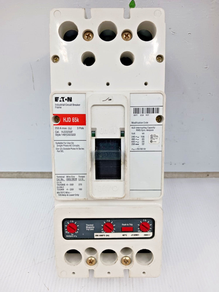 New Takeout Eaton 250 Amp Circuit Breaker 3P 600 VAC HJD3250F W/ 200 Amp Trip