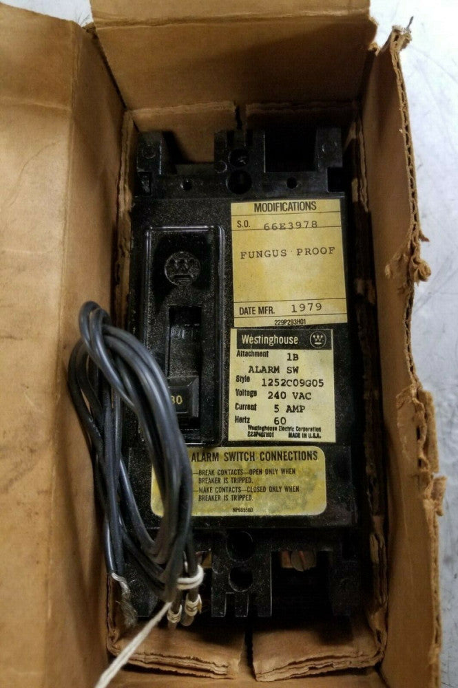 NEW WESTINGHOUSE 30 AMP CIRCUIT BREAKER 240 VAC 2 POLE  1252C09G05