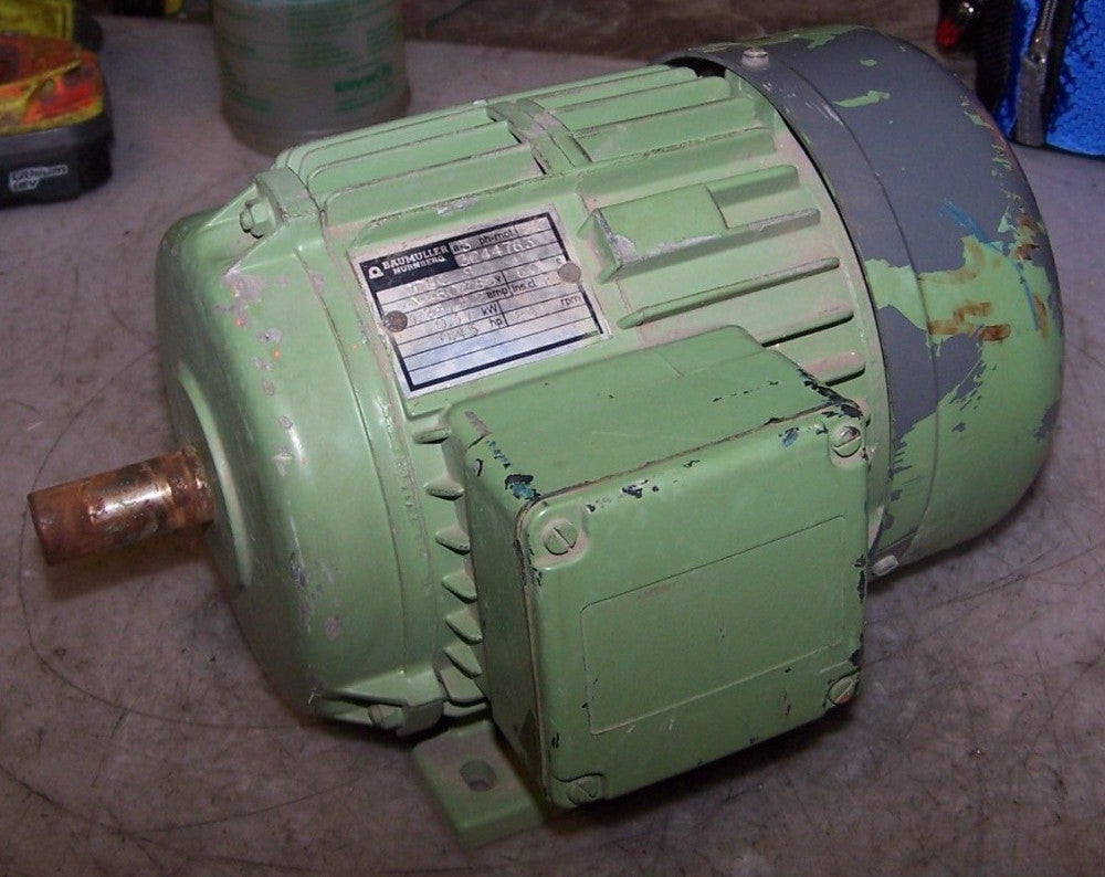BAUMULLER NURNBERG .45 HP ELECTRIC AC MOTOR 460/265 VAC 845 RPM 3/4" DIA