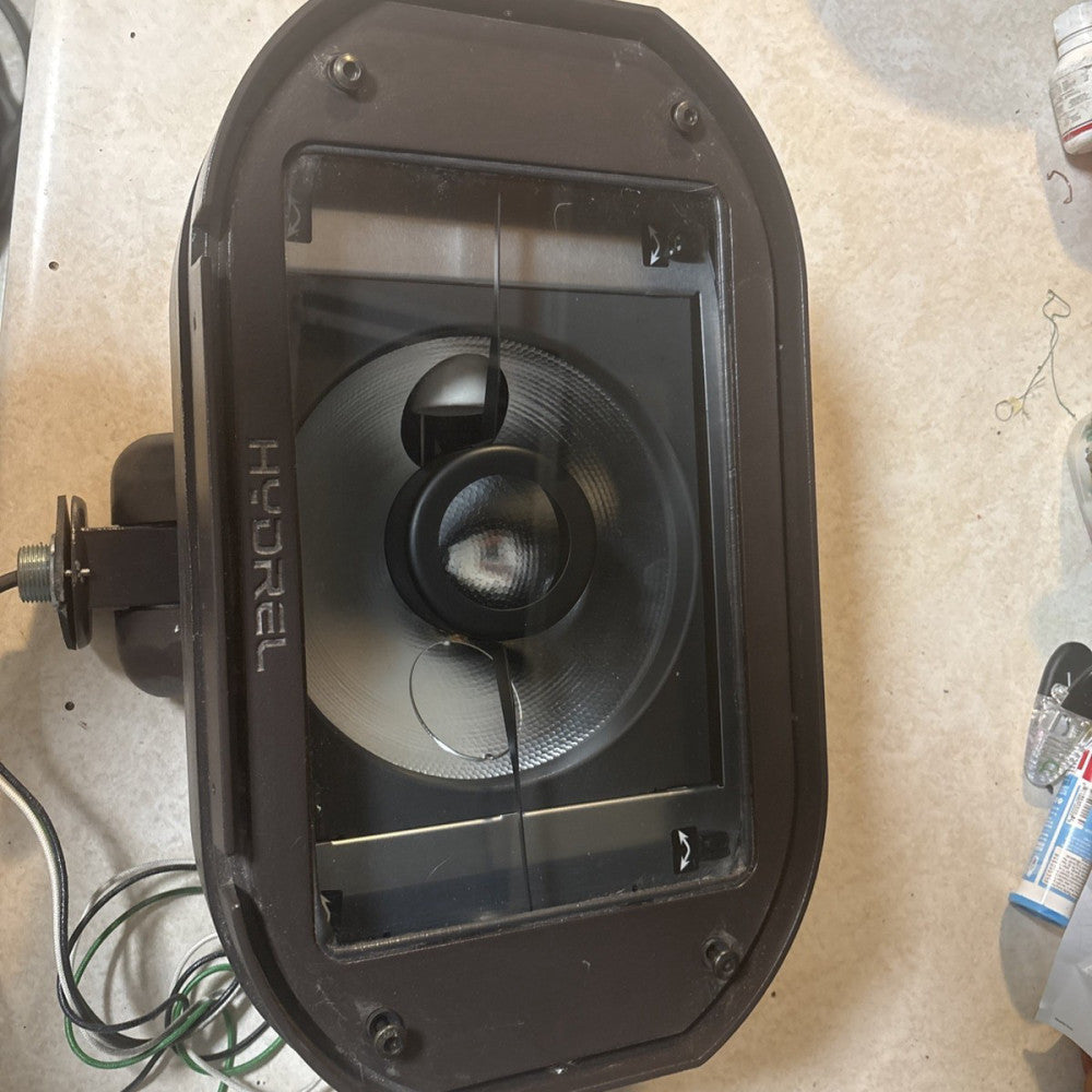 Lithonia Lighting Model 71 A – MH 100/277/  100 Amps Flood Light
