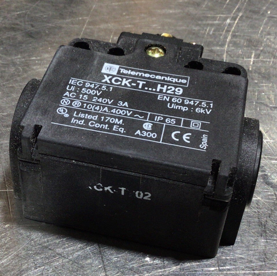 Telemecanique Limit Switch XCK T702H29 NOS Surplus