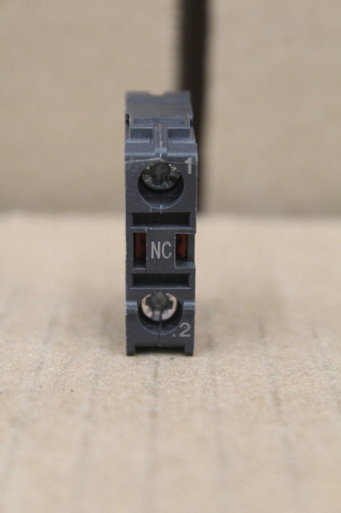 Allen Bradley 800F-X01 Contact Block