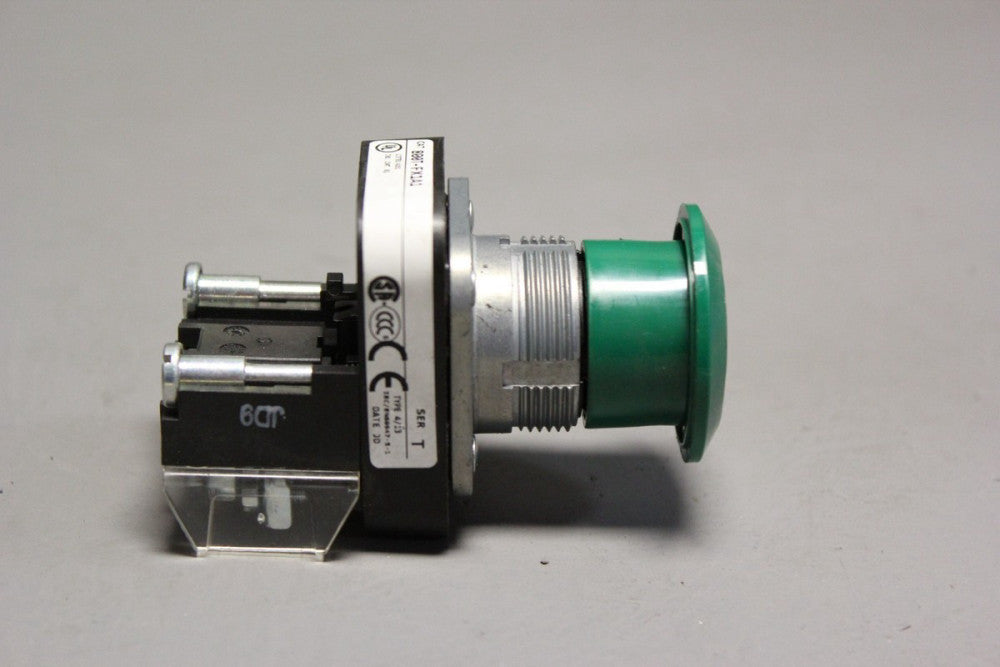 ALLEN BRADLEY GREEN MUSHROOM HEAD PUSH-PULL BUTTON 800T-FX1A1 T