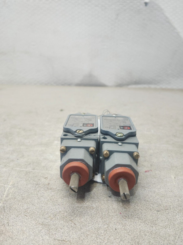 USED LOT OF 2 CUTLER HAMMER LIMIT SWITCH 10316H701D