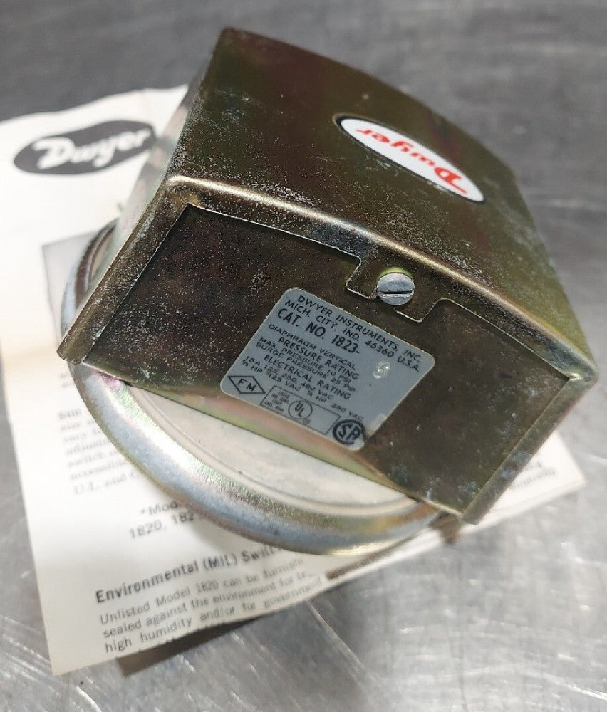 Dwyer 1823-5 Pressure Switch 10psi 125/250/480vac (1/8hp 125vac / 1/4hp 250vac)