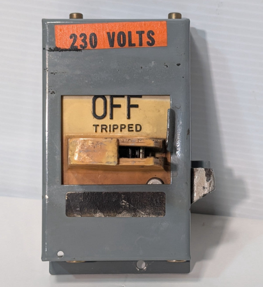 Unbranded industrial metal housing molded case circuit breaker switch, 230 Volts