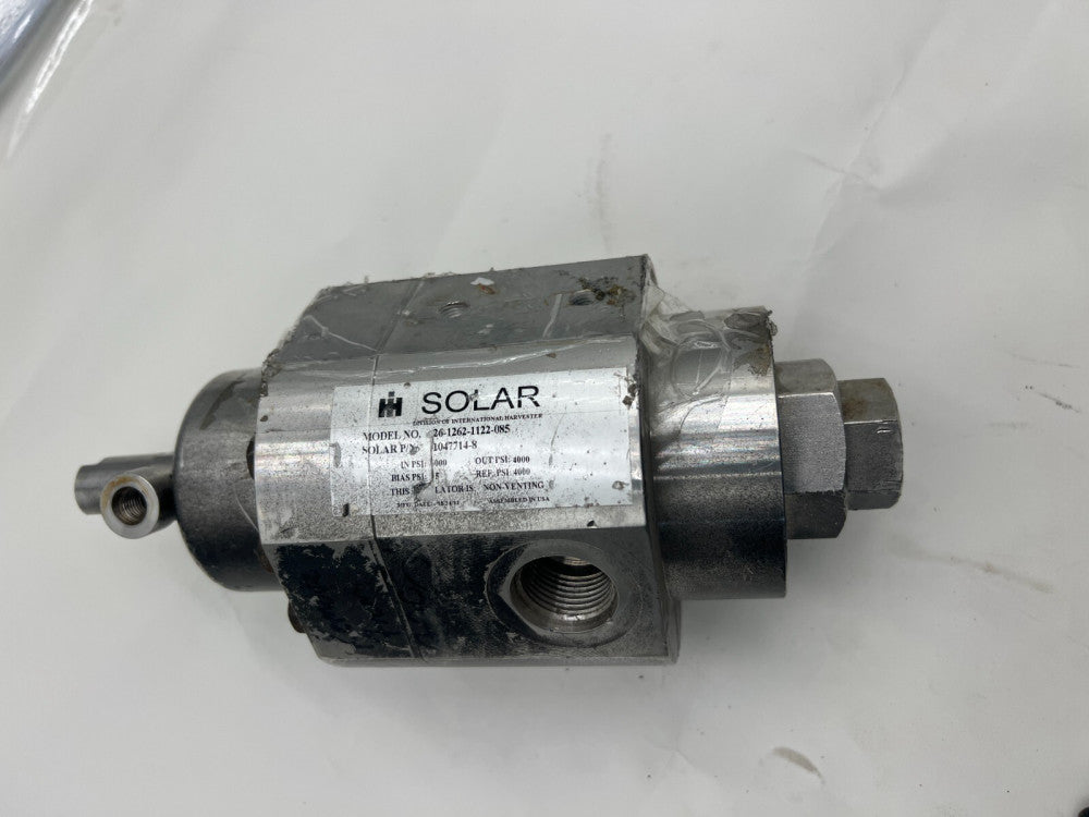 Solar I.H. Hydraulic Pressure Relief Valve P/N 1047714-8 6000-4000 PSIG
