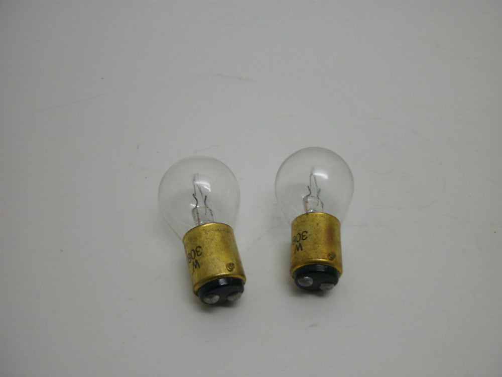 CHICAGO MINIATURE 308 BULB 0.67 AMP 28 VOLT 18.8 WATTS S8 BA15D (LOT OF 2) NNB