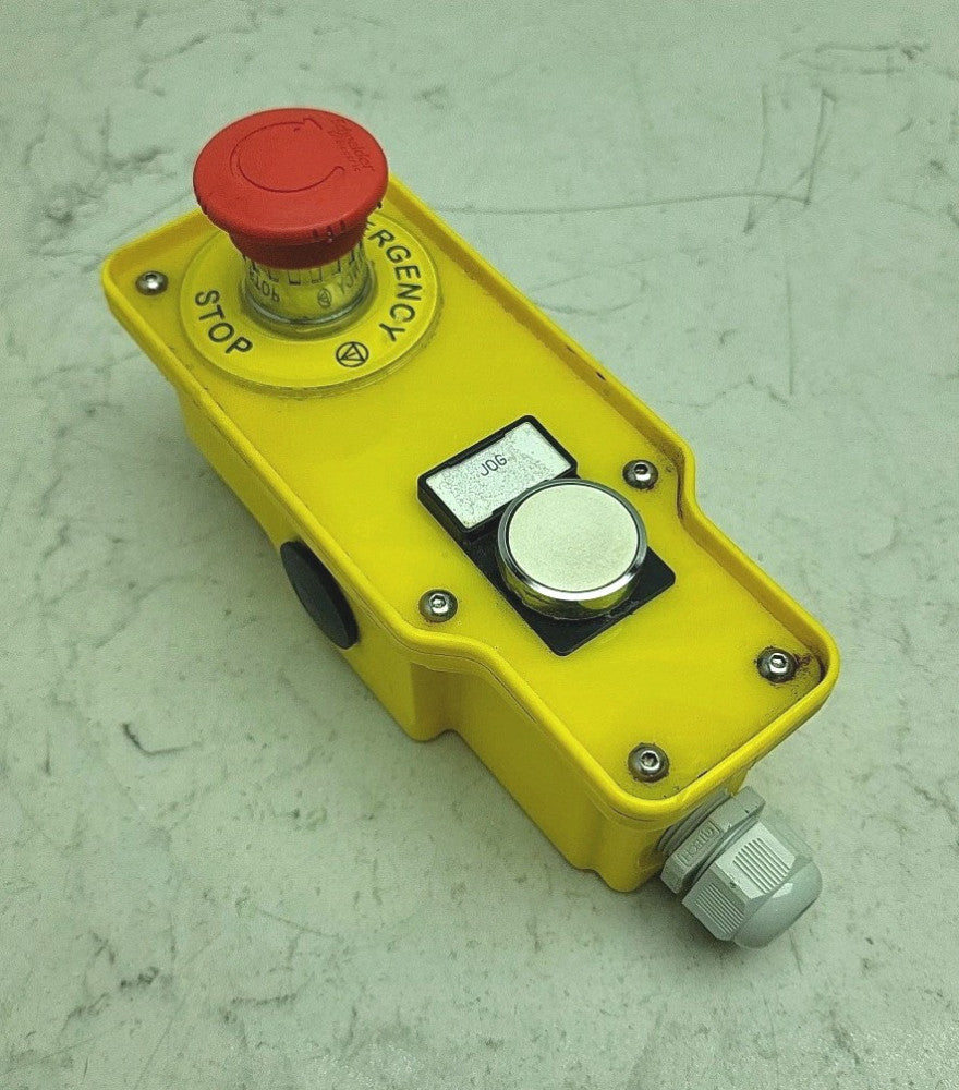 Emergency Stop Safety Switch Schneider Electric ZBE-101 ZBE-102 Contacts Used