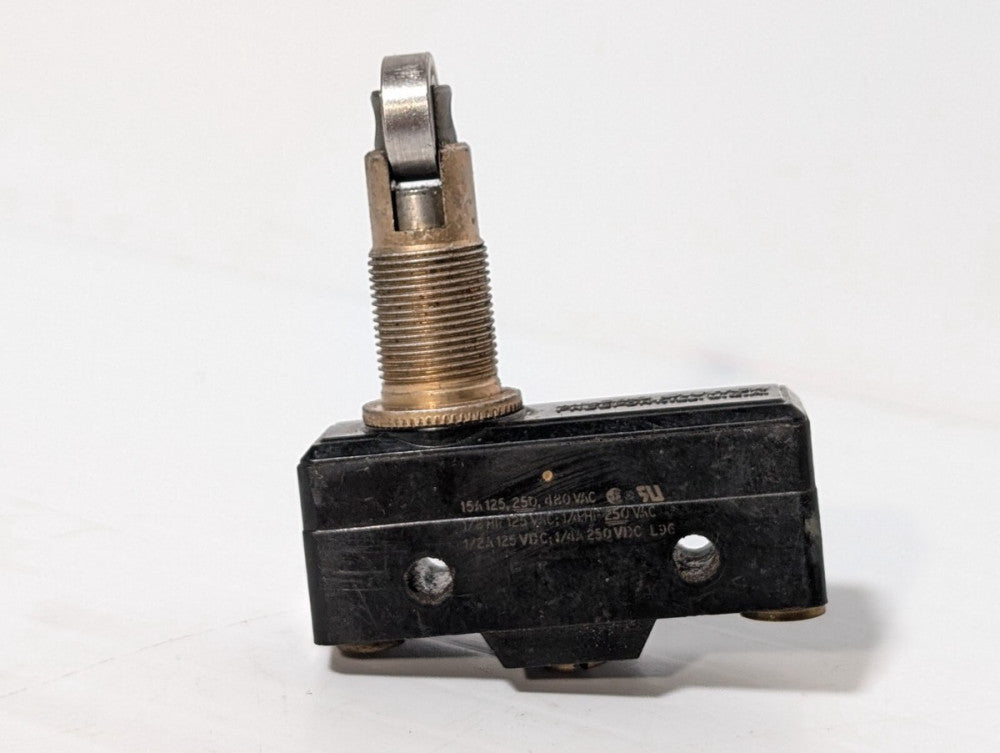 Micro Switch BZ-2RQ181-A2 Snap Action Switch, Plunger Actuator, 15A @ 125vac