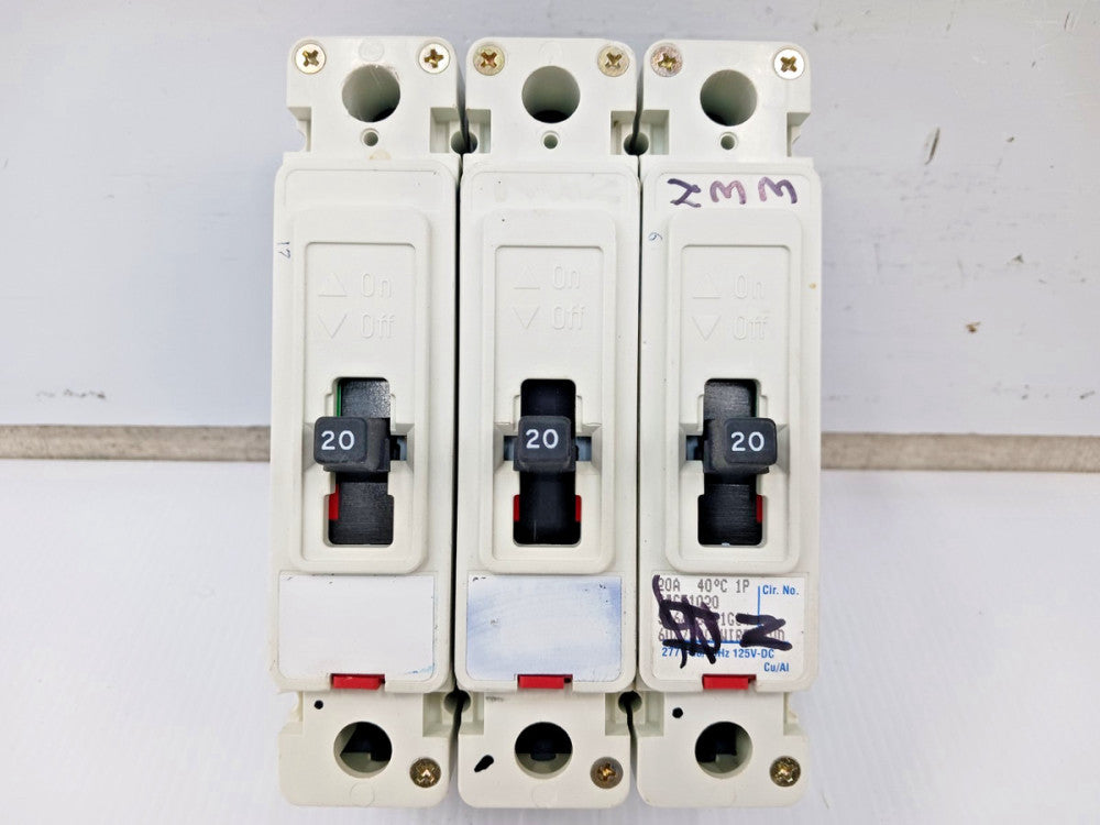 Lot of 3) Challenger 20 Amp Bolt-On Circuit Breaker 1 Pole 277 VAC CE1020 *Flaw*