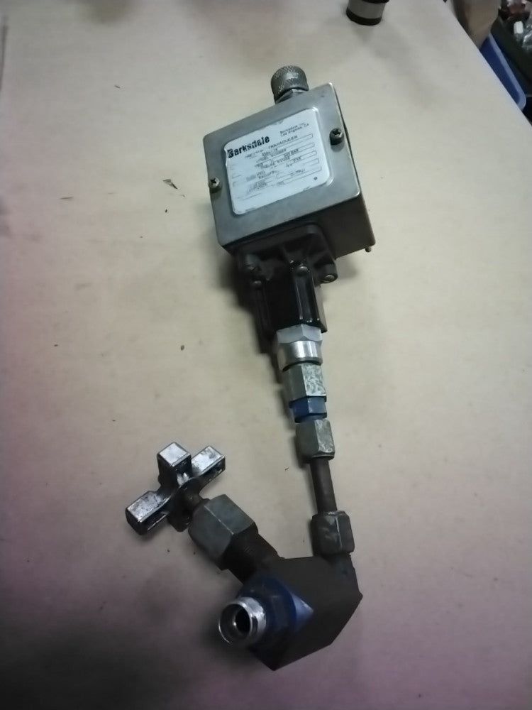 Barksdale 426N1-15 General Industrial Transducer (J-Box)