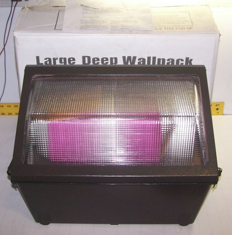 DAY-BRITE LIGHTING 400 WATT LARGE DEEP WALLPACK W/ LAMP  WLR400PMT-LP