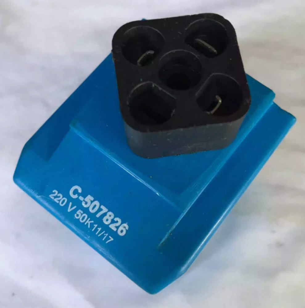 One Brand New VICKERS C-507826 Solenoid Valve Coil AC220V