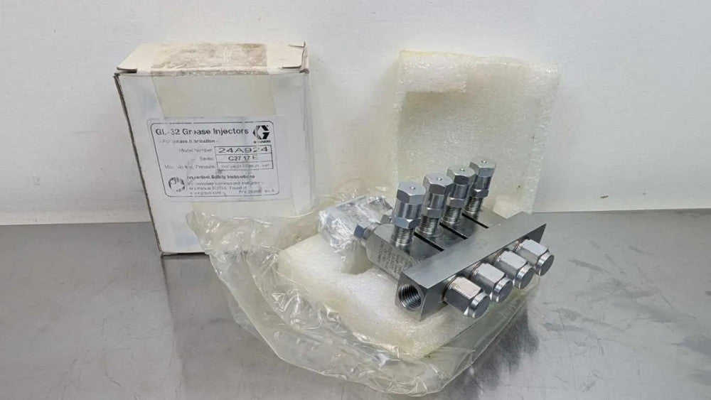 Graco GL-32 Grease Injector 24A924 293663 Ser C2617E Rev A 3500 PSI 1/4" NPT