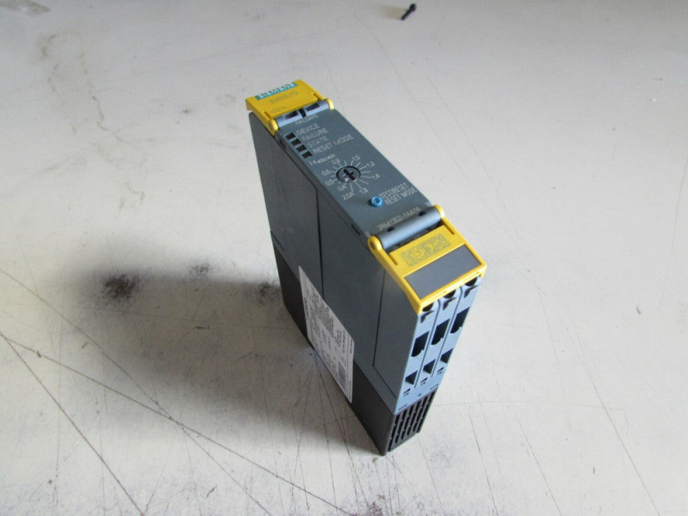 SIEMENS 3RM1302-1AA14 AC SEMICONDUCTOR MOTOR STARTER XLNT! MAKE OFFER!