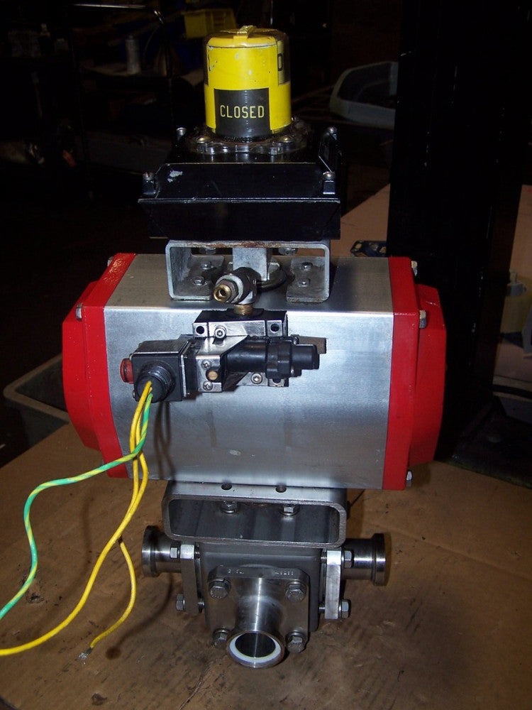 BRAY PBM 1.5" STAINLESS SANITARY 3-WAY ACTUATED VALVE 800 PSIG CWP MIH-76-CB13