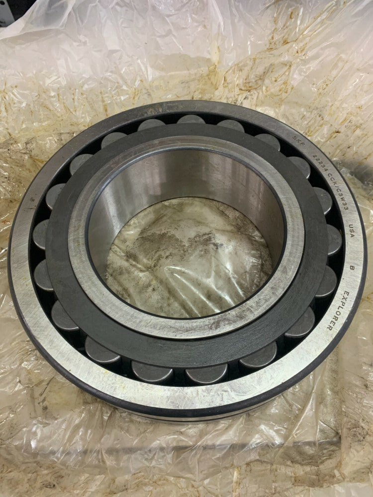 NEW NO BOX SKF SPHERICAL ROLLER BEARING 22234 CCK/C3W33