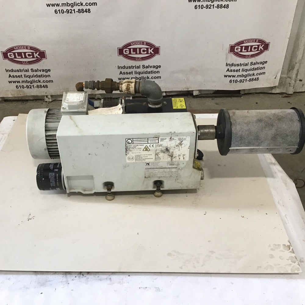 Leybold Sogevac SV4Q Rotary Vane Vacuum Pump – Model 9500549, Single-Stage Oi...