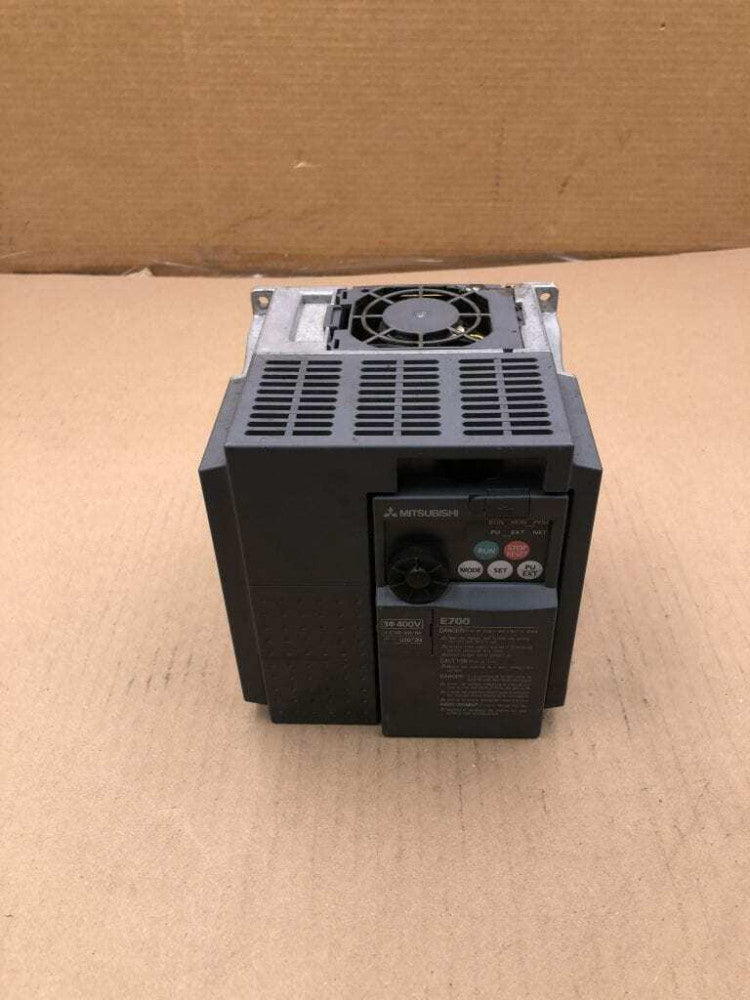 Mitsubishi Electric E700 FR-E740-060-NA Inverter 380-480V 3PH 0.2-400Hz