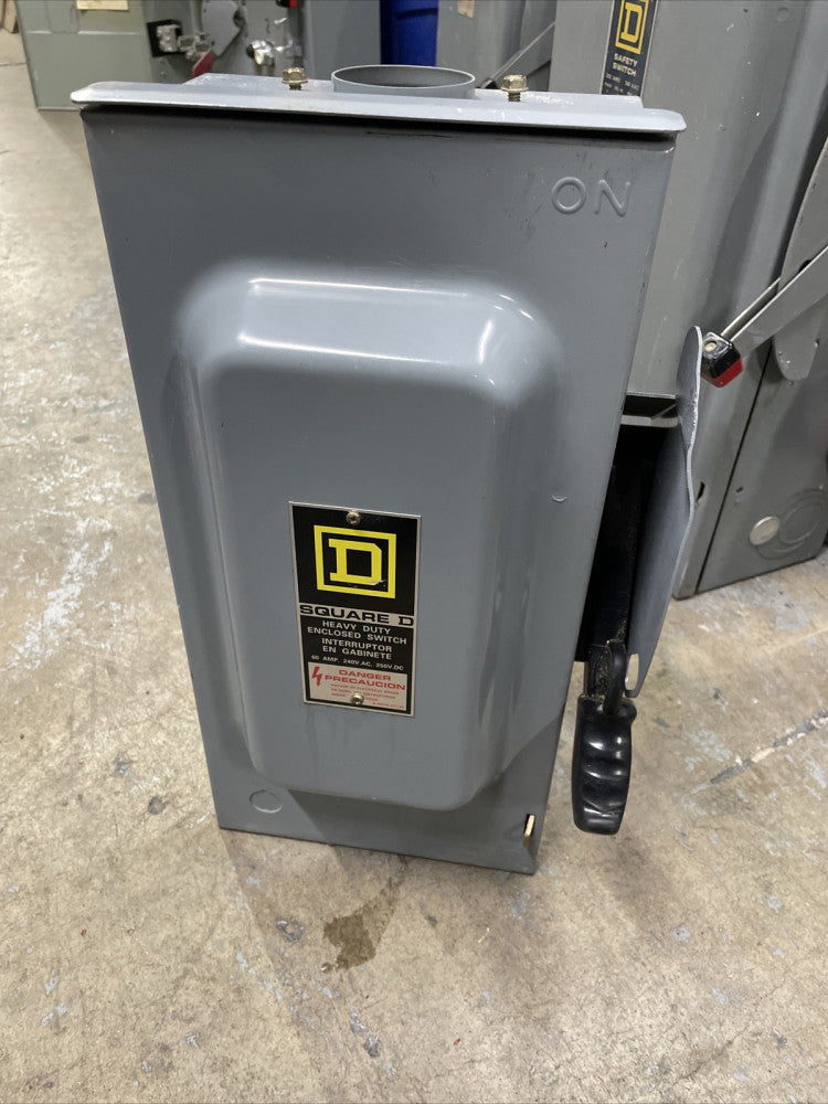 New! Square D 60 AMP Heavy Duty Saftey Switch H222NRB