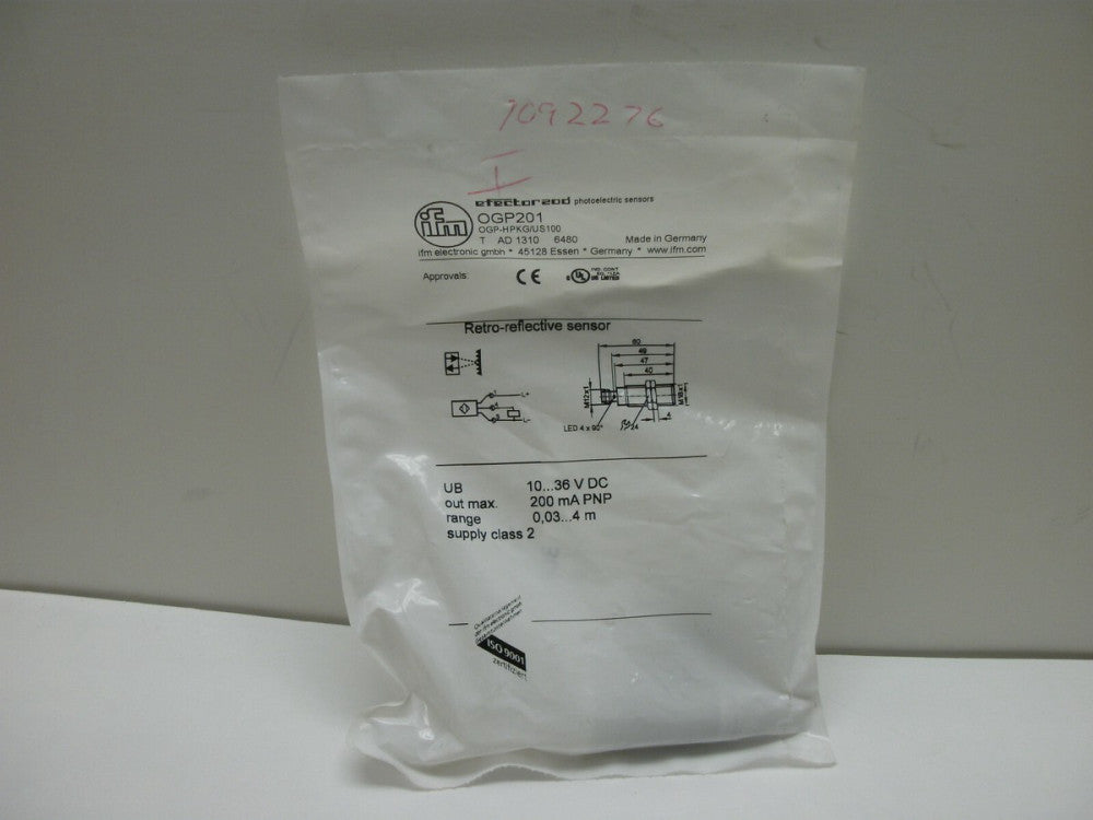IFM EFECTOR OGP201/OGP-HPKG/US100 RETRO-REFLECTIVE SENSOR 10...36V DC NEW IN BAG