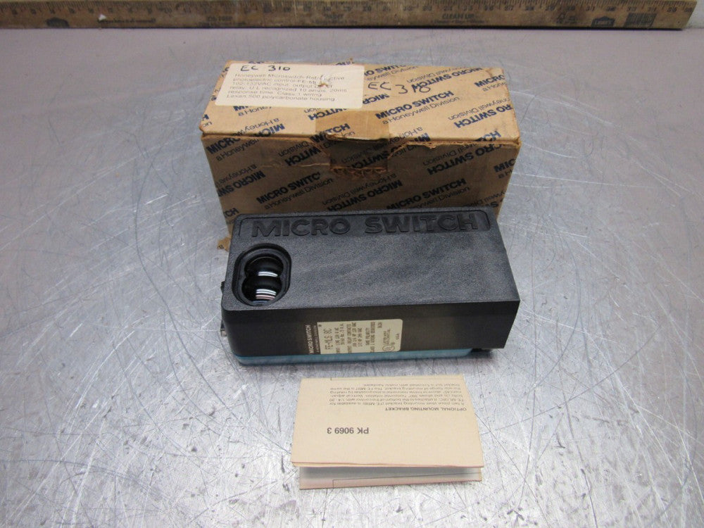 HONEYWELL MICRO SWITCH FE-MLS8C PHOTOELECTRIC CONTROL NEW IN BOX !! MAKE OFFER !