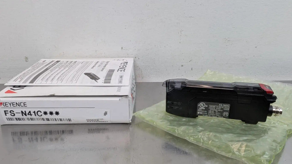 Keyence FS-N41C Fiber Optic Sensor M8 10-30VDC