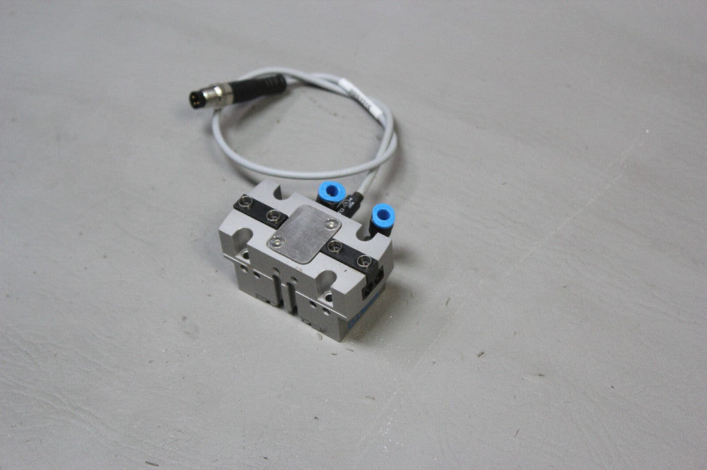 UNUSED FESTO  PARALLEL GRIPPER  P/N: HGPT-20-A-B