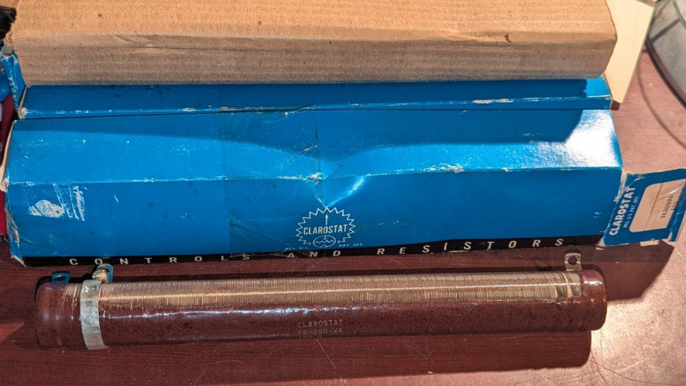 (1) Clarostat VK200-WA 100Ω 200W Resistor NIB