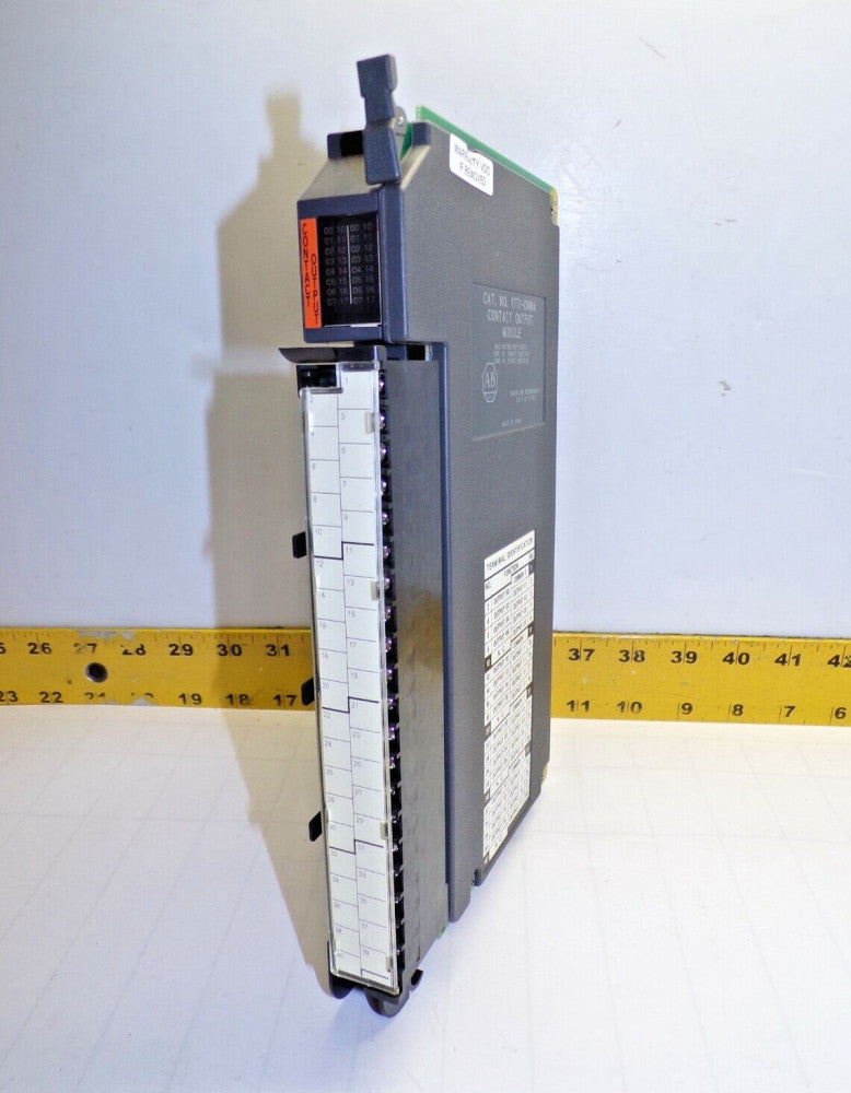 ALLEN BRADLEY CONTACT OUTPUT MODULE  1771-OWNA
