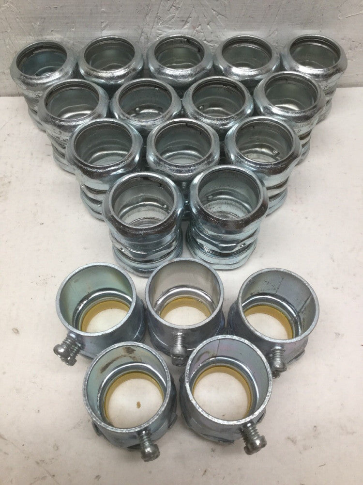 Cooper Crouse Hinds 1 1/4” 1453 Box Connector & 663 Conduit Coupling (19PCS)