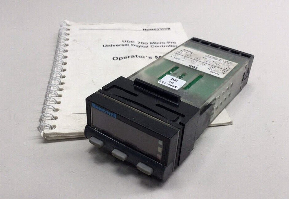 Honeywell DC70-3100000 Used Controller UDC700