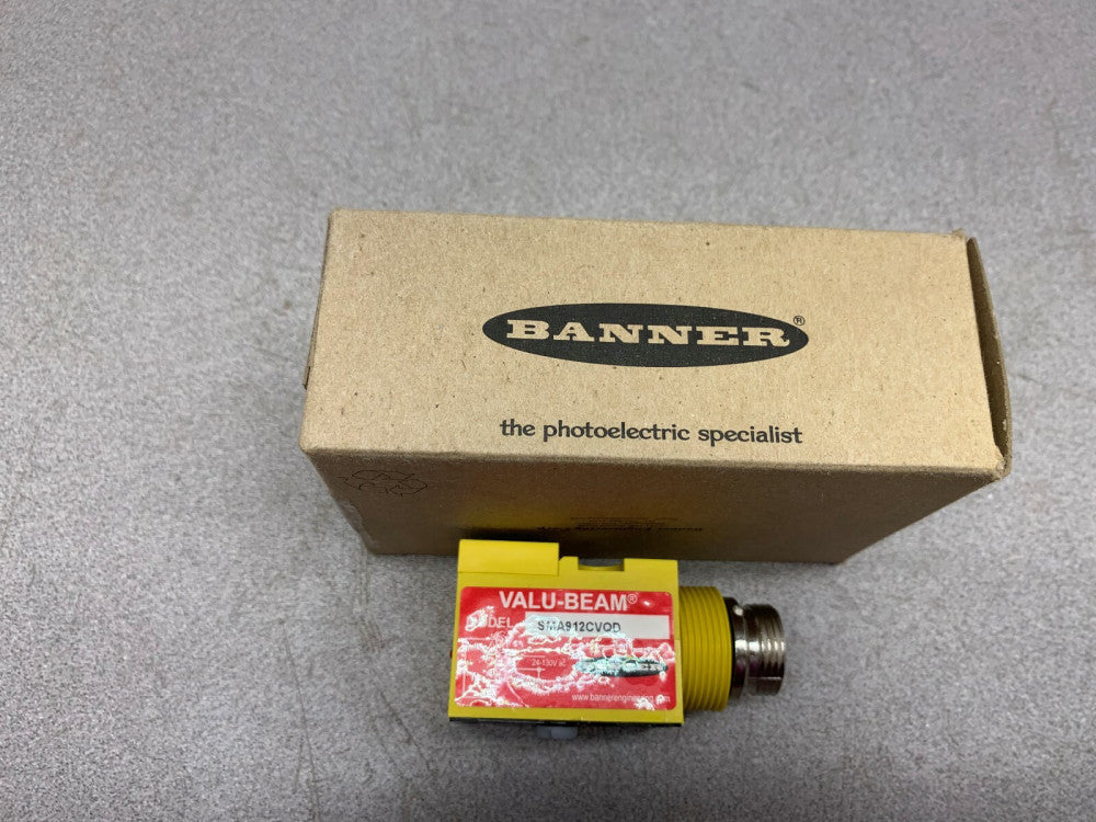 NEW IN BOX BANNER SMA912CVQD SENSOR 26056