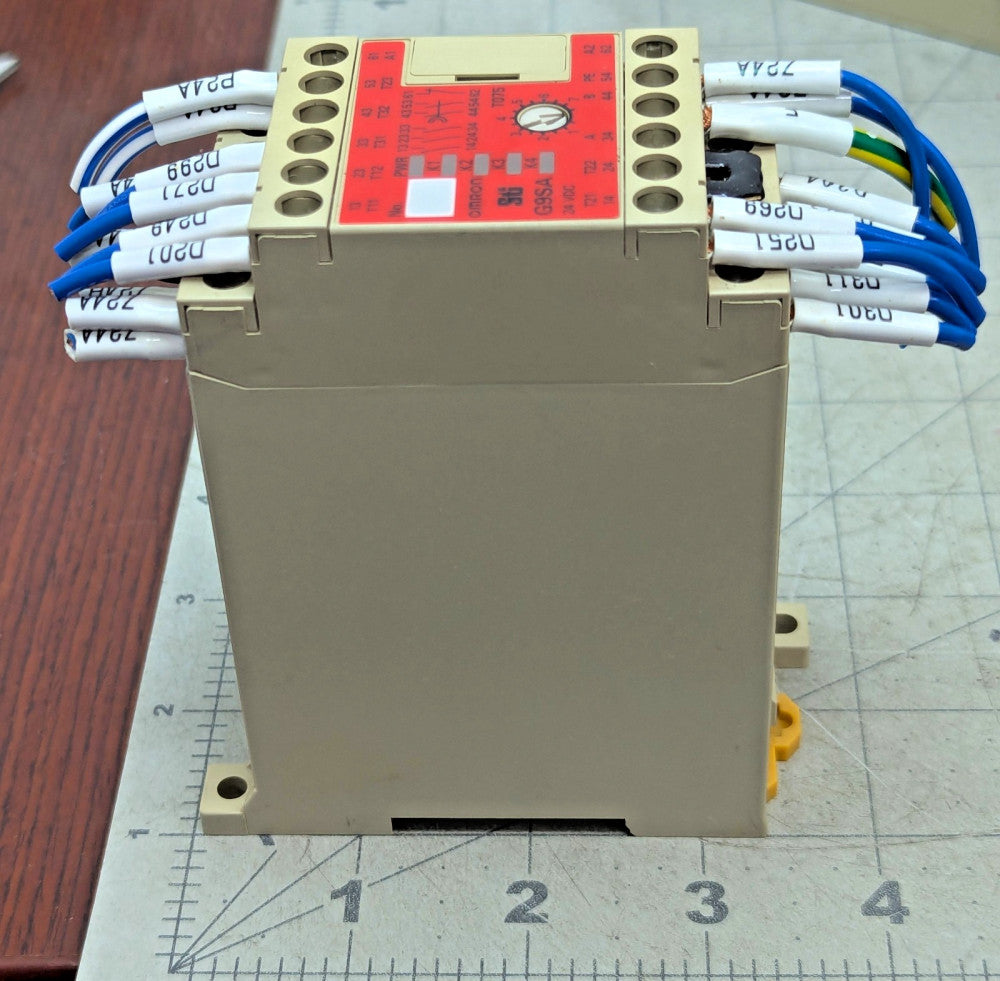 Omron G9SA-321-T075 AC/DC24 Safety Relay Dual Channel WORKING PULL [Z3B9]