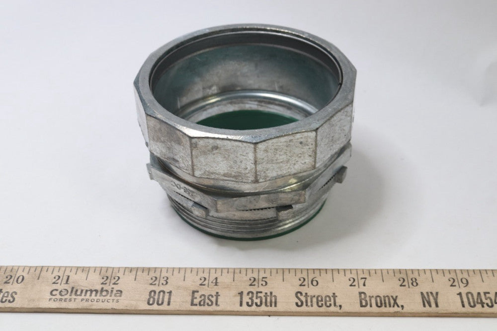 Bridgeport Fittings Diecast EMT Concrete Tight Connector 3-1/2" 258DC 