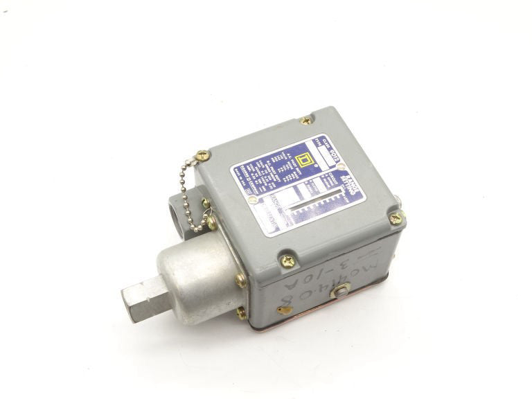 SCHNEIDER ELECTRIC 9012ACW5 Switch - Used