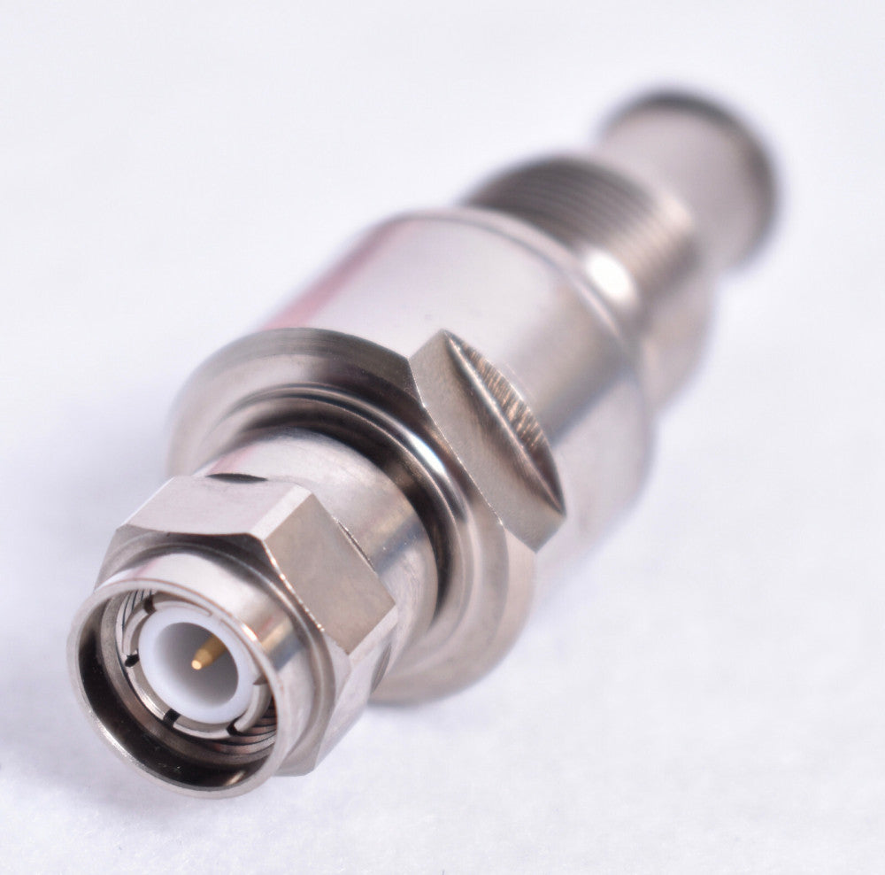 5 Count Amphenol RF Bulkhead Connectors  031-6456 