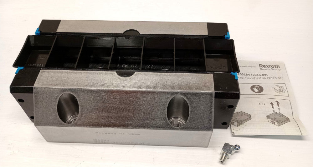 Rexroth R165352210 B Runner Block CS Bearing KWC-055-FLS-CZ-P-2
