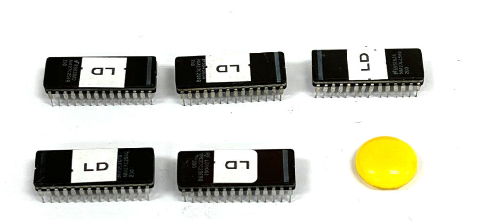 ASSORTMENT OF NATIONAL SEMICONDUCTOR NMC27C256Q 200 & NMC27C256BQ LOT OF 5