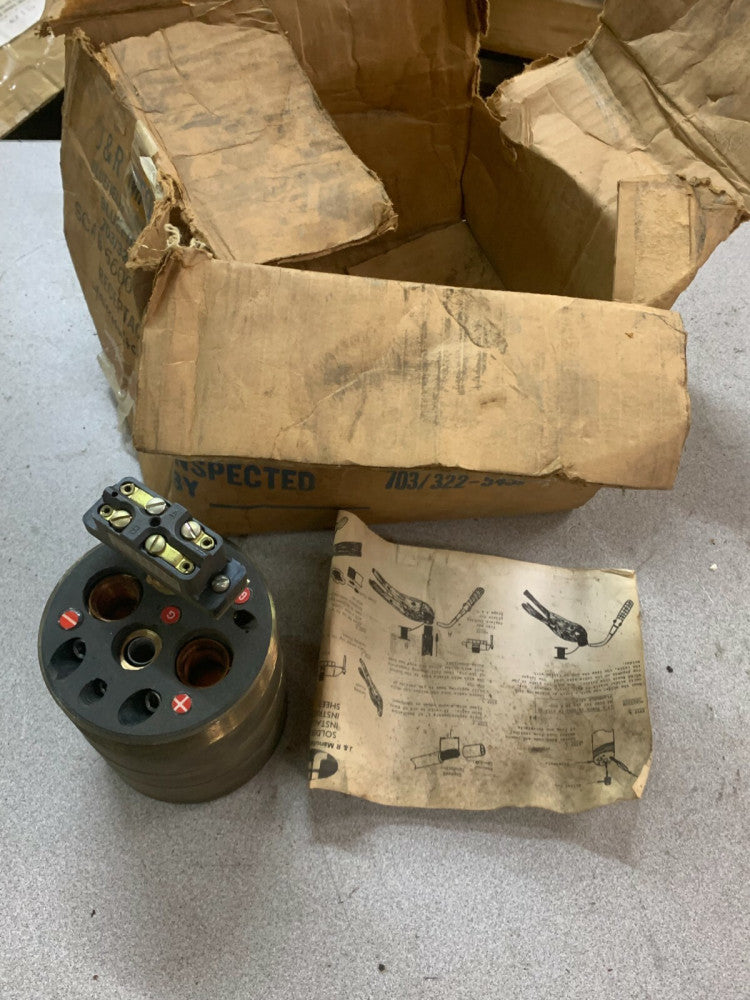 NEW J&R MFG. RECEPTACLE SCAB 5600 RB