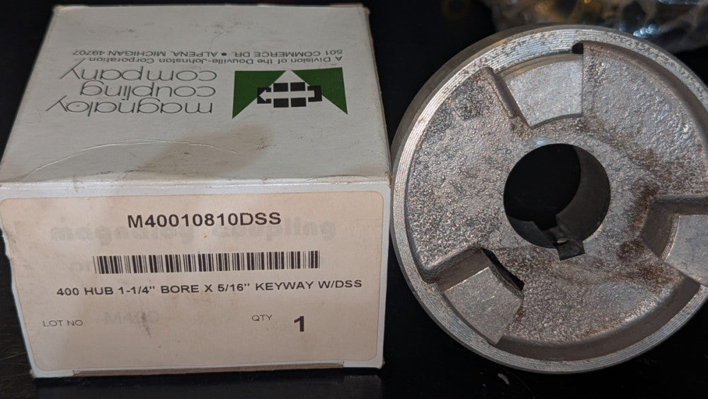 (1) Magnaloy M40010810DSS Coupler 400 Hub 1-1/4" Bore x 5/16" Keyway w DSS NIB